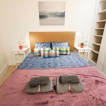 Oasis Rooms Barcelona - By Ronda Universidad Bagian luar foto